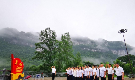恩施如何锤炼堪当支点建设重任的高素质干部队伍—— “三个课堂”砺“精兵”
