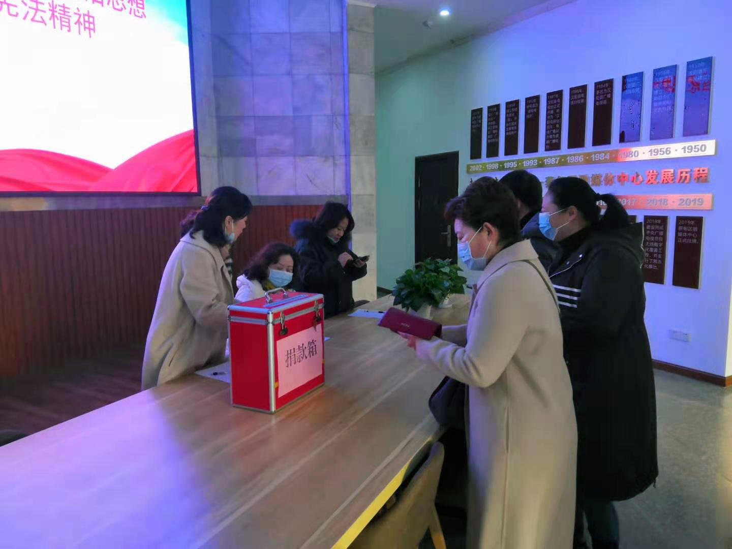 121710p9do6t6ut9656dtu.jpg