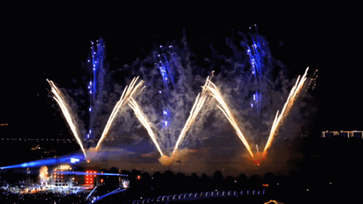 124854m3oycy3c37jm7yyy.gif