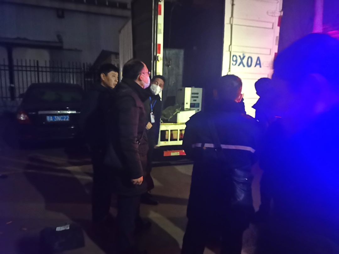 172129ho3tubuqi4twt2t9.jpg