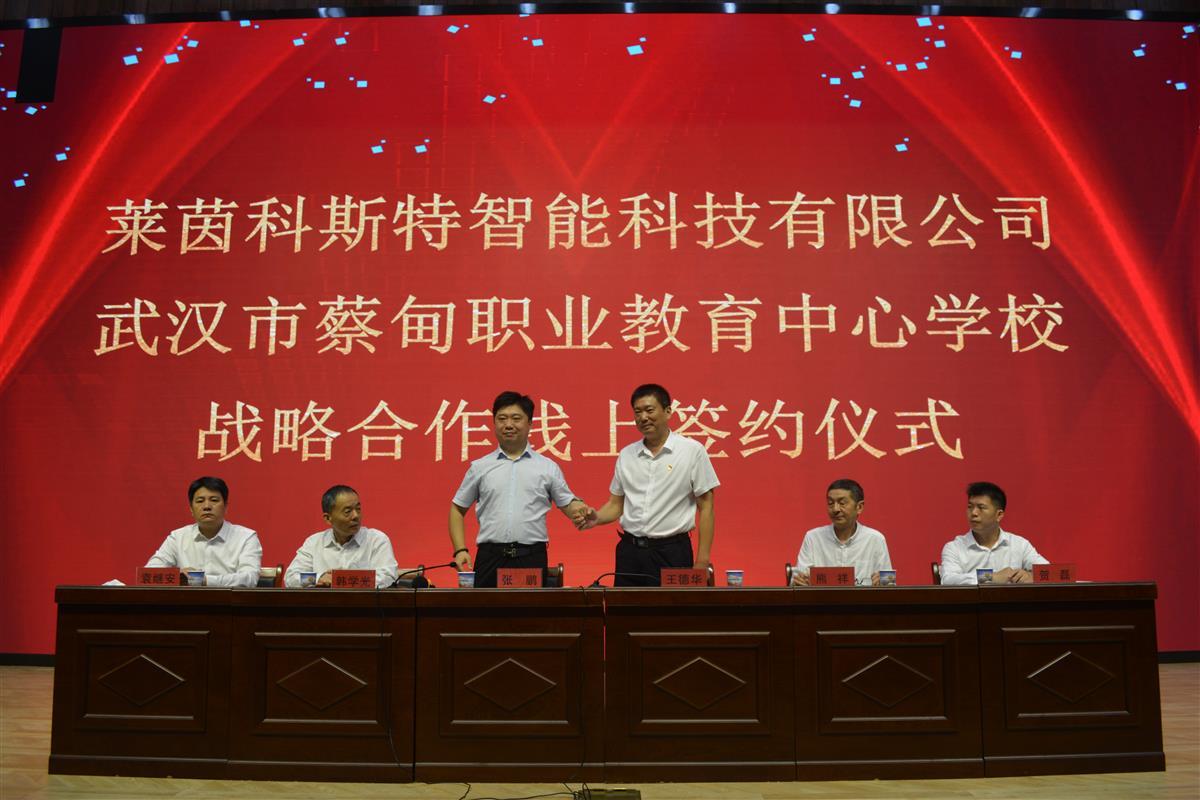 173248ym6odxyfpy3hnpcn.jpg