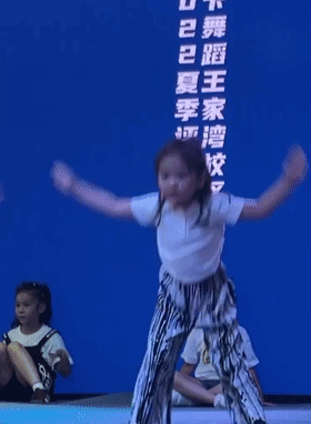 173830ycx6tc2tmah9tnz2.gif