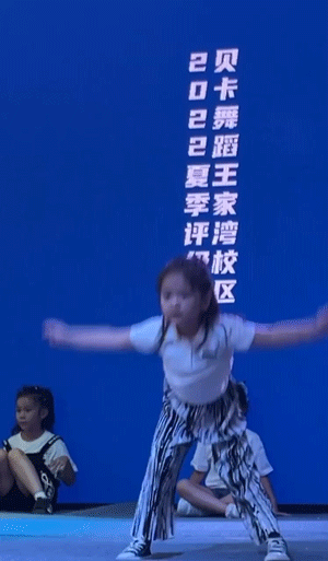 221830imcmz1dfbxunc7sx.gif