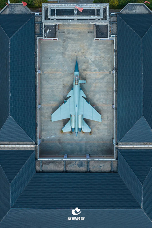 094505m8ic7mmnnbmhoehr.jpg
