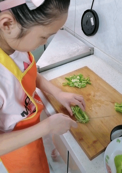094642bgzab6m6j8jmwj38.gif