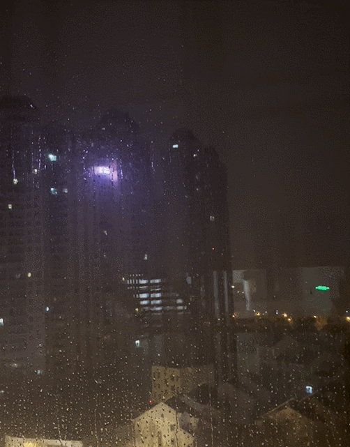 165055be6xfo0uwcdyqzow.gif