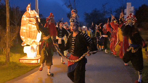 201203h0pgsg3luss0qbof.gif