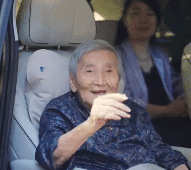180434evbiyquy9a9vz0aa.gif