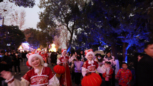145732jy9wmwls9clm191a.gif
