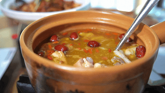 172915dvb977lqnhlczpob.gif