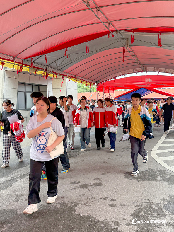 150710n0aio1lasiy3a01l.jpg