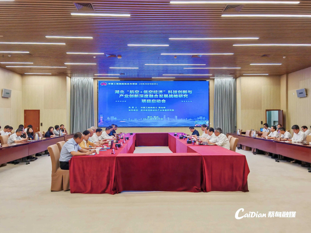 211141j1yxqidisi7gidbm.jpg